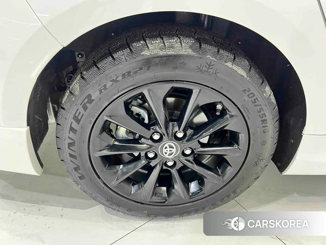 Toyota Corolla 2023 Белый из Китая, фото 5