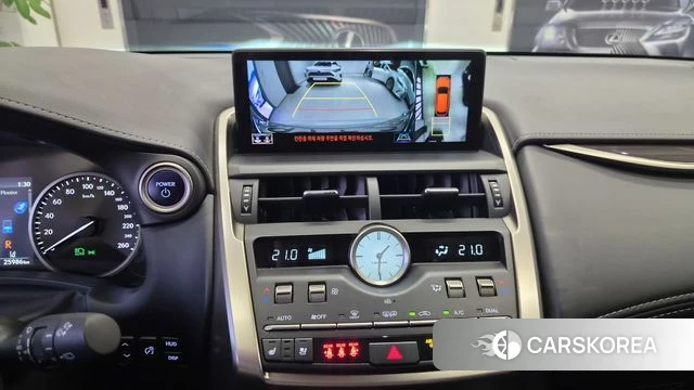 Lexus NX300h 2021 Белый из Кореи, фото 5