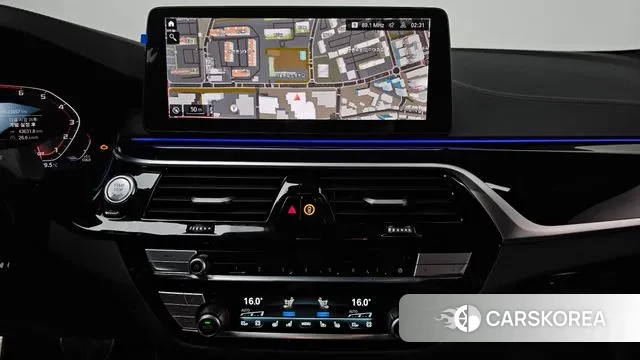 BMW 5 Series (G30) 2023 Черный из Кореи, фото 5