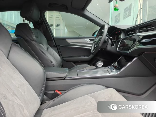 Audi A6L 2024 Черный из Китая, фото 5