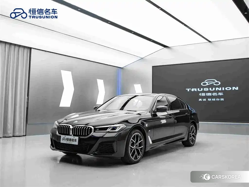 BMW 5 series 2022 Черный из Китая, фото 5