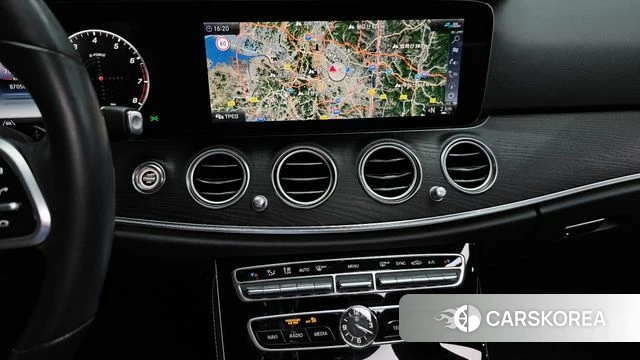 Mercedes-Benz E-Class W213 2020 Серый из Кореи, фото 5