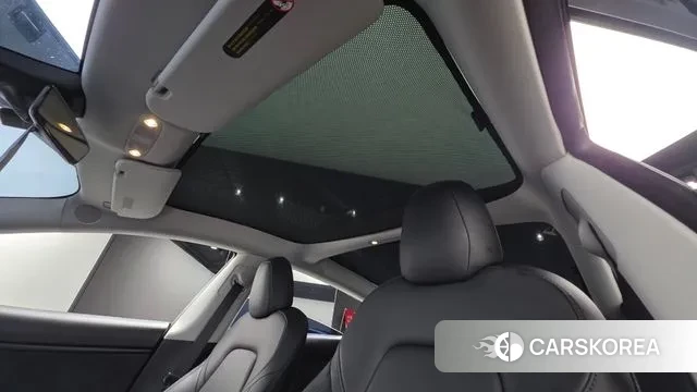 Tesla Model 3 2021 Белый из Кореи, фото 5