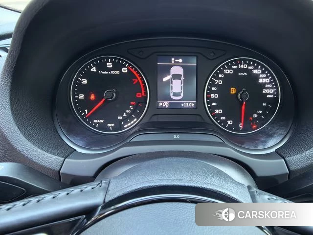Audi A3 2018 Белый из Китая, фото 5