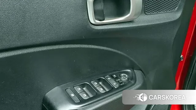 Hyundai Venue 2019 Красный из Кореи, фото 5