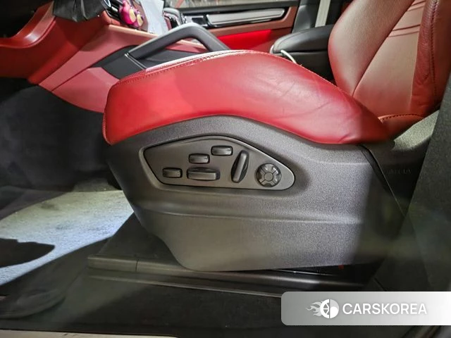 Porsche Cayenne (PO536) 2022 Серебристо-серый из Кореи, фото 5
