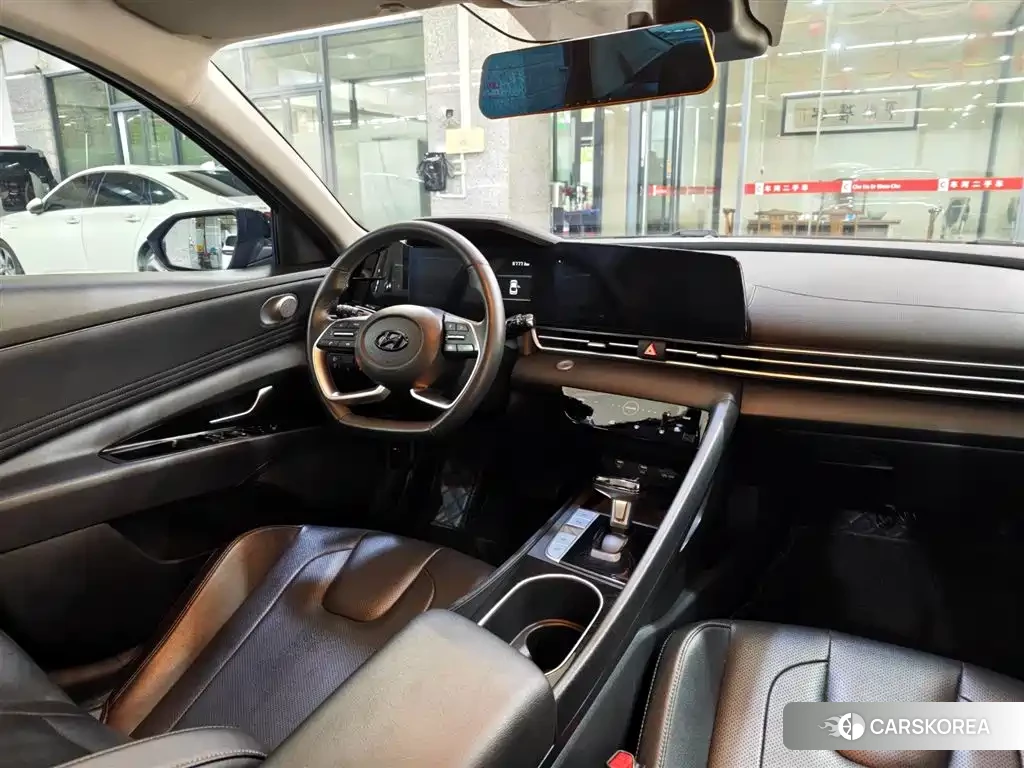 Hyundai Elantra 2023 Silver/gray из Китая, фото 5
