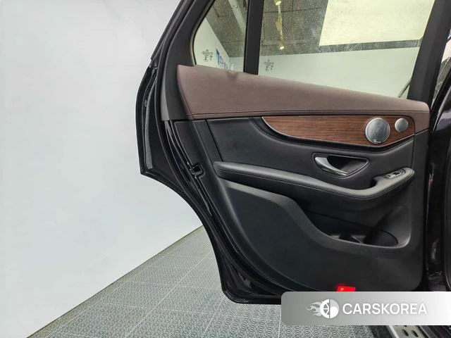 Mercedes-Benz GLC 2020 Черный из Китая, фото 5