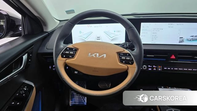 Kia EV6 2023 Черный из Кореи, фото 5