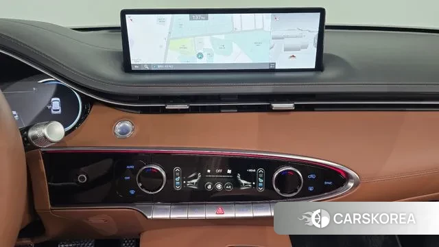 Genesis GV70 2023 Белый из Кореи, фото 5