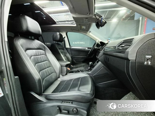 Volkswagen Tiguan second Generation 2020 Серый из Кореи, фото 5