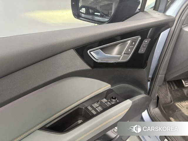 Audi Q4 e-tron 2024 Синий из Китая, фото 5
