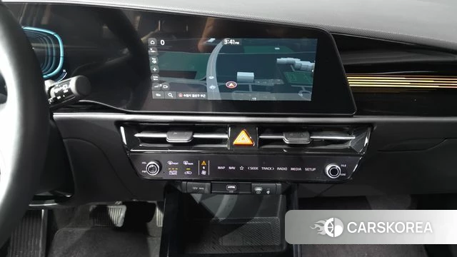 Kia Di Ol Nu Niro 2022 Белый из Кореи, фото 5