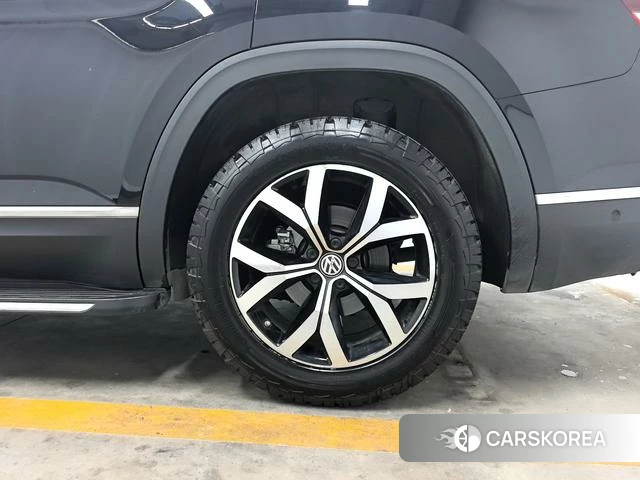 Volkswagen Tourang 2019 Черный из Китая, фото 5