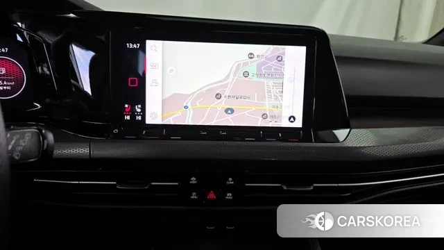 Volkswagen Golf 8th Generation 2022 Красный из Кореи, фото 5