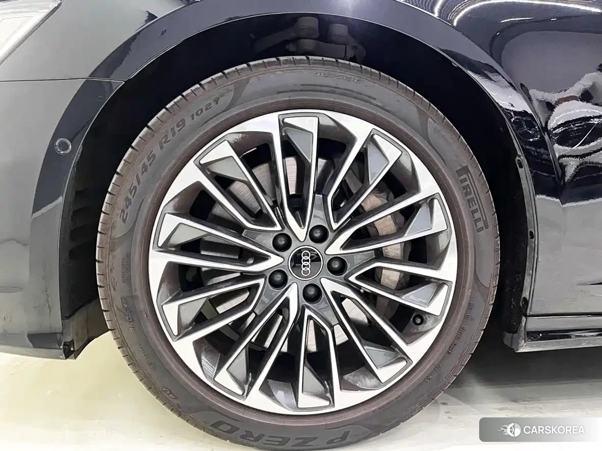 Audi A6L 2022 Черный из Китая, фото 5