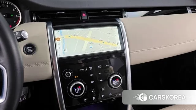 Land Rover Discovery Sports 2nd Generation 2023 Белый из Кореи, фото 5