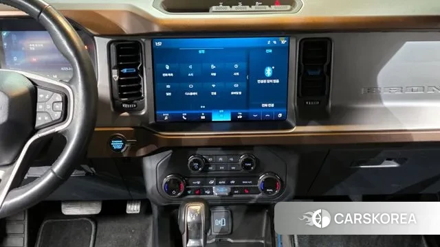 Ford Bronco 6th Generation 2023 Черный из Кореи, фото 5