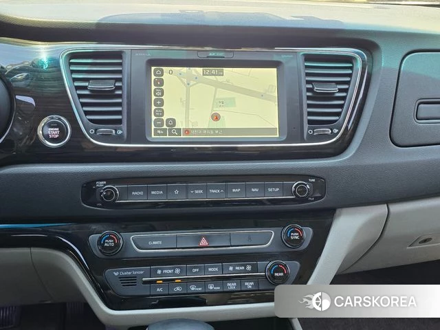 Kia The New Carnival 2018 Серый из Кореи, фото 5