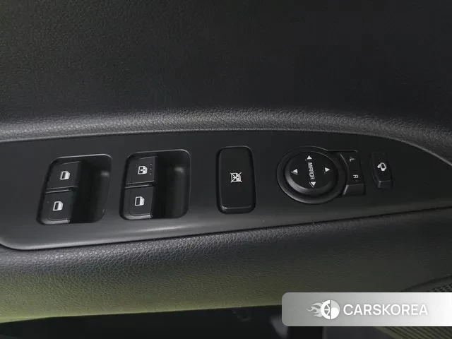 Kia Stonic 2019 Белый из Кореи, фото 5