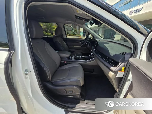 Kia The New Carnival 4th Generation 2025 Белый из Кореи, фото 5