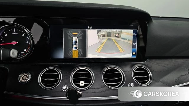 Mercedes-Benz E-Class W213 2018 Белый из Кореи, фото 5