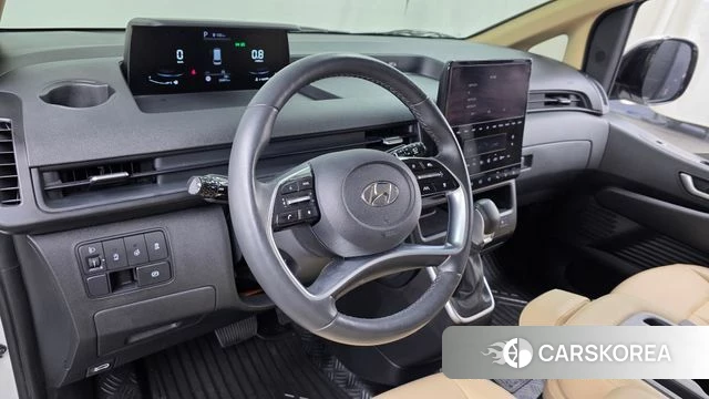 Hyundai Staria 2023 Белый из Кореи, фото 5