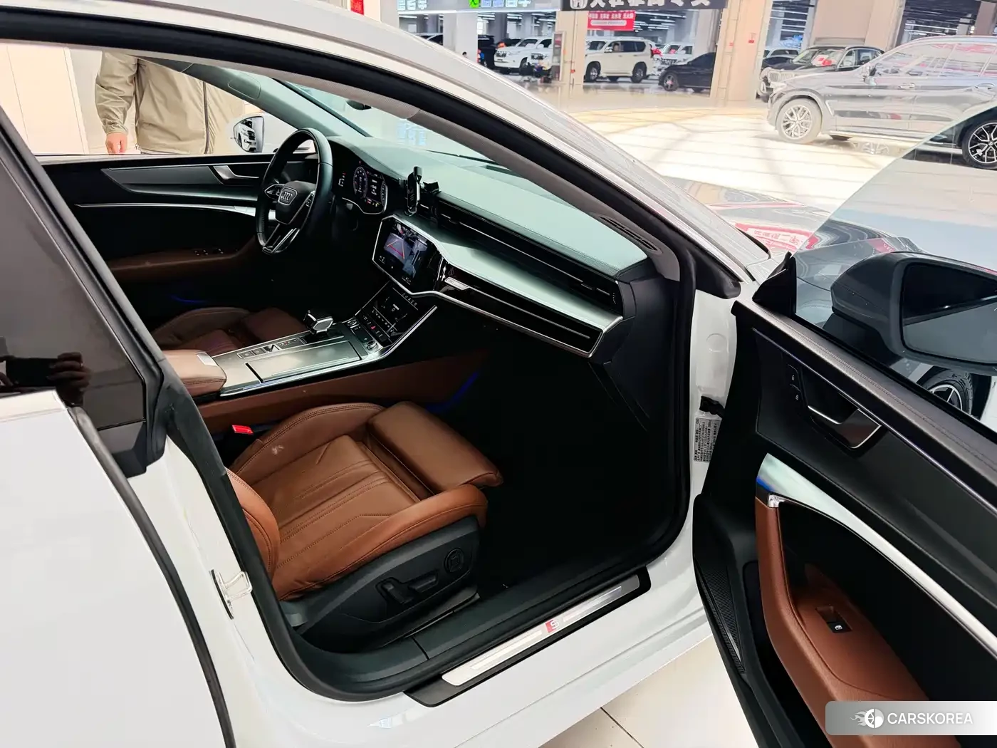 Audi A7 2020 Белый из Китая, фото 5