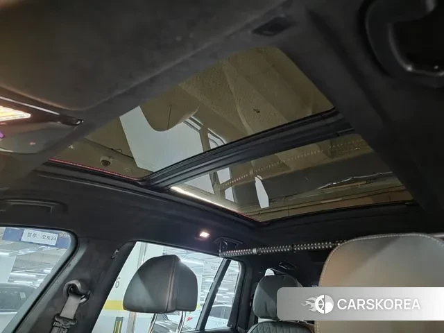 BMW X7 (G07) 2024 Черный из Кореи, фото 5