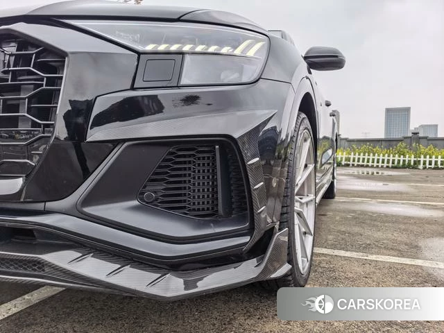 Audi Q8 2023 Черный из Китая, фото 5