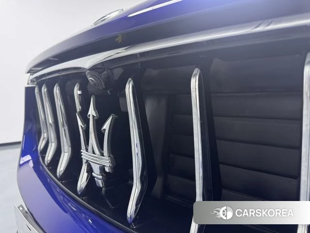 Maserati Levante 2019 Синий из Китая, фото 5