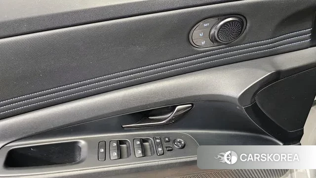 Hyundai Avante (CN7) 2022 Серебристо-серый из Кореи, фото 5