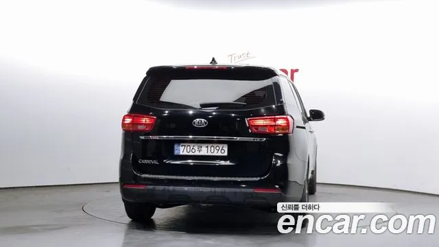 Kia The New Carnival 2018 Черный из Кореи, фото 5