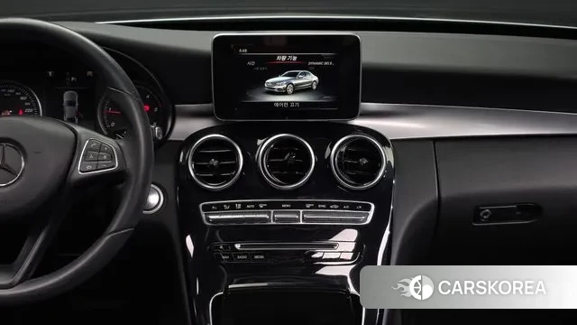 Mercedes-Benz C-Class W205 2018 Серебряный из Кореи, фото 5