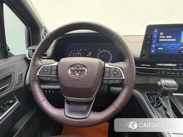 Toyota Grevia 2023 Синий из Китая, фото 5