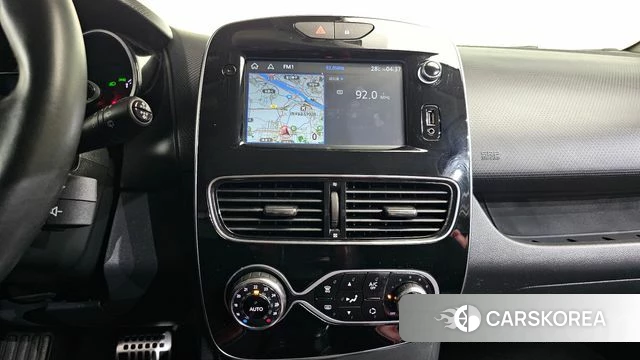 Renault Korea (Samsung) Clio 2018 Красный из Кореи, фото 5