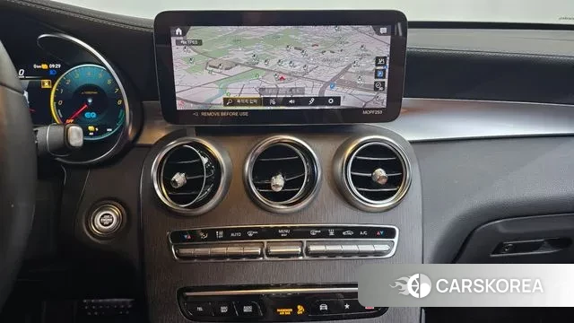 Mercedes-Benz GLC-Class X253 2022 Белый из Кореи, фото 5