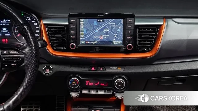 Kia Stonic 2018 Белый из Кореи, фото 5