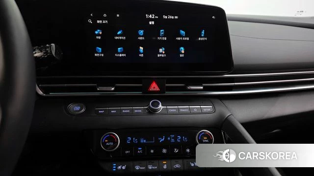 Hyundai The New Avante Hybrid (CN7) 2023 Белый из Кореи, фото 5