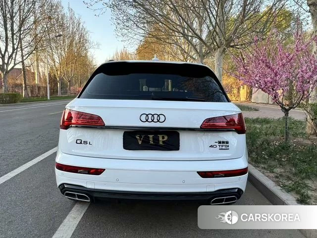 Audi Q5L 2024 Белый из Китая, фото 5