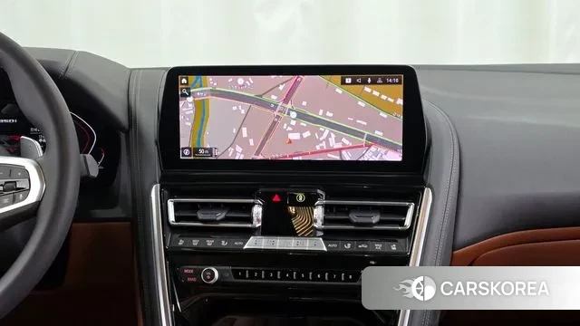 BMW 8 Series (G15) 2023 Черный из Кореи, фото 5