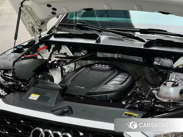 Audi Q5L Sportback 2022 Белый из Китая, фото 5