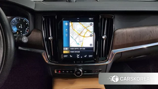 Volvo V90 Cross-Country 2021 Белый из Кореи, фото 5