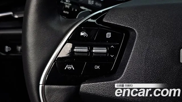 Kia Di Ol Nu Niro 2023 Белый из Кореи, фото 5