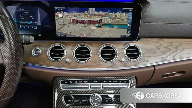Mercedes-Benz E-Class W213 2018 Белый из Кореи, фото 5