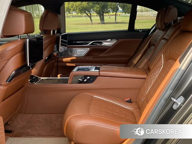 BMW 7 series 2020 Черный из Китая, фото 5