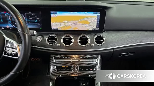 Mercedes-Benz E-Class W213 2020 Белый из Кореи, фото 5