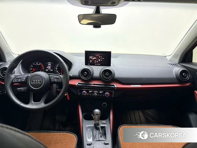 Audi Q2L 2019 Оранжевый из Китая, фото 5