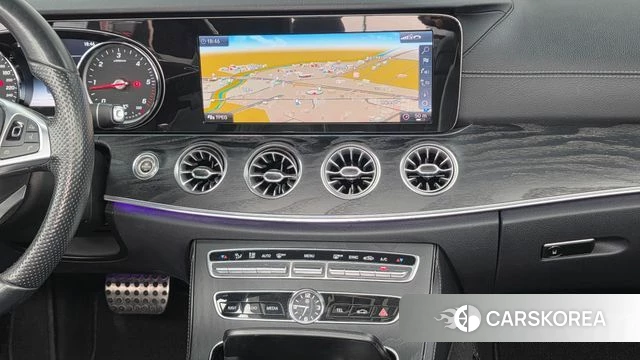 Mercedes-Benz E-Class W213 2018 Белый из Кореи, фото 5