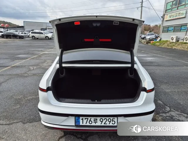 Hyundai Grandeur Hybrid (GN7) 2024 Белый из Кореи, фото 5